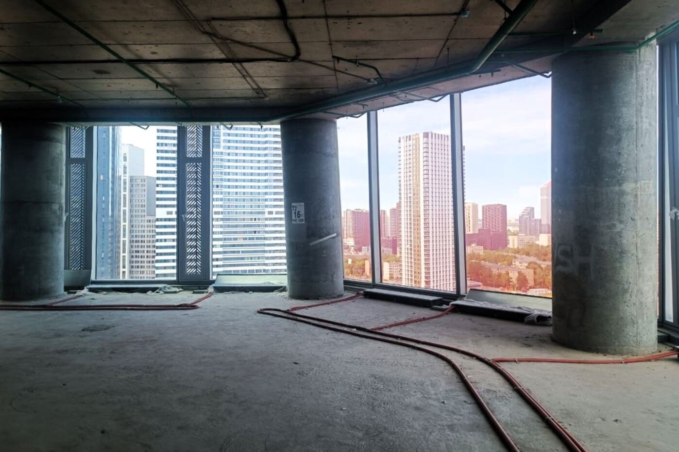 Сдается коммерческая площадь 1789 кв. м в одной из башен комплекса iCity