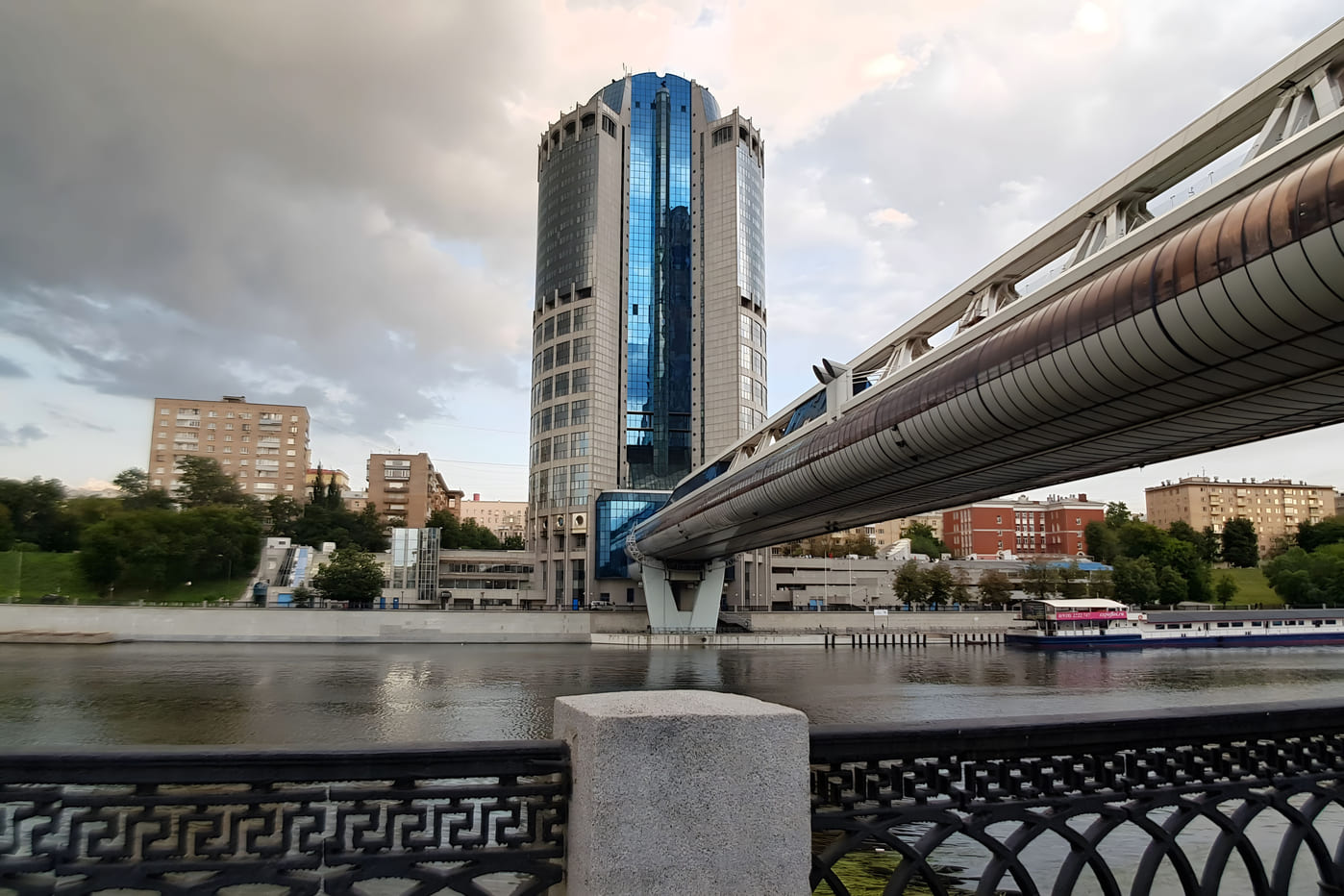 Офис в аренду 240 кв.м в Башне 2000