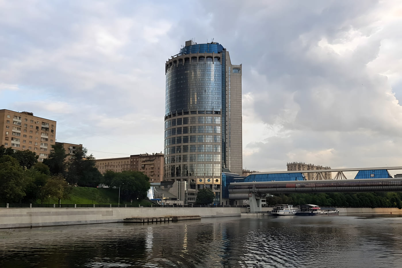 Офис на продажу 440 кв.м в БЦ Башня 2000